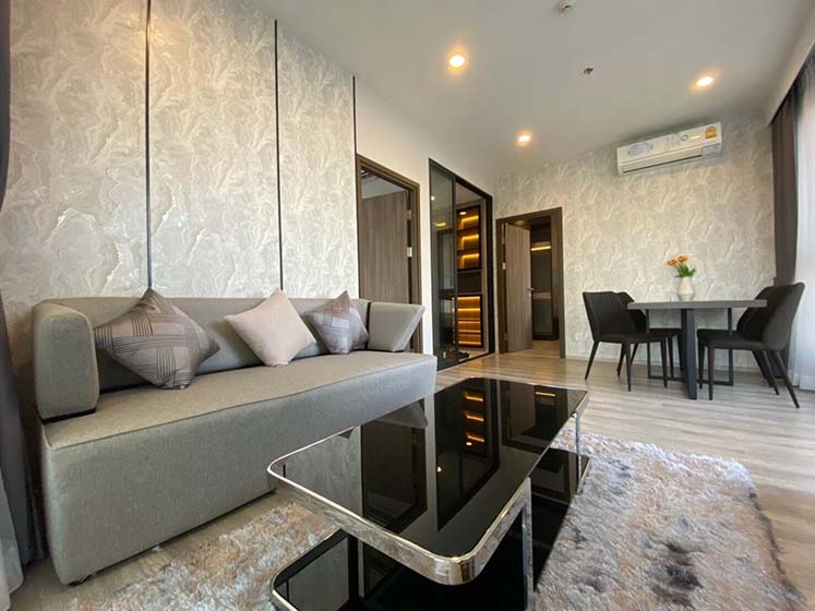 Condominium in New Petchburi 